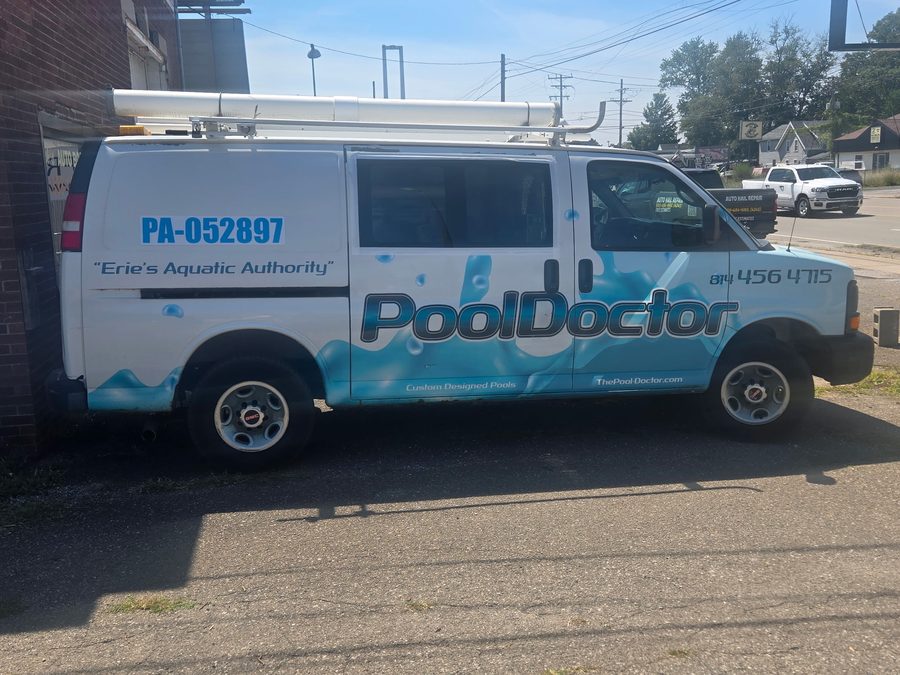 Pool-Doctor van with the PA license number
